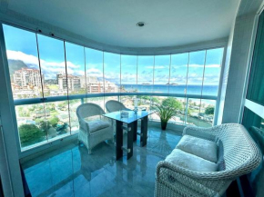 Moderno e luxuoso flat Frontal mar